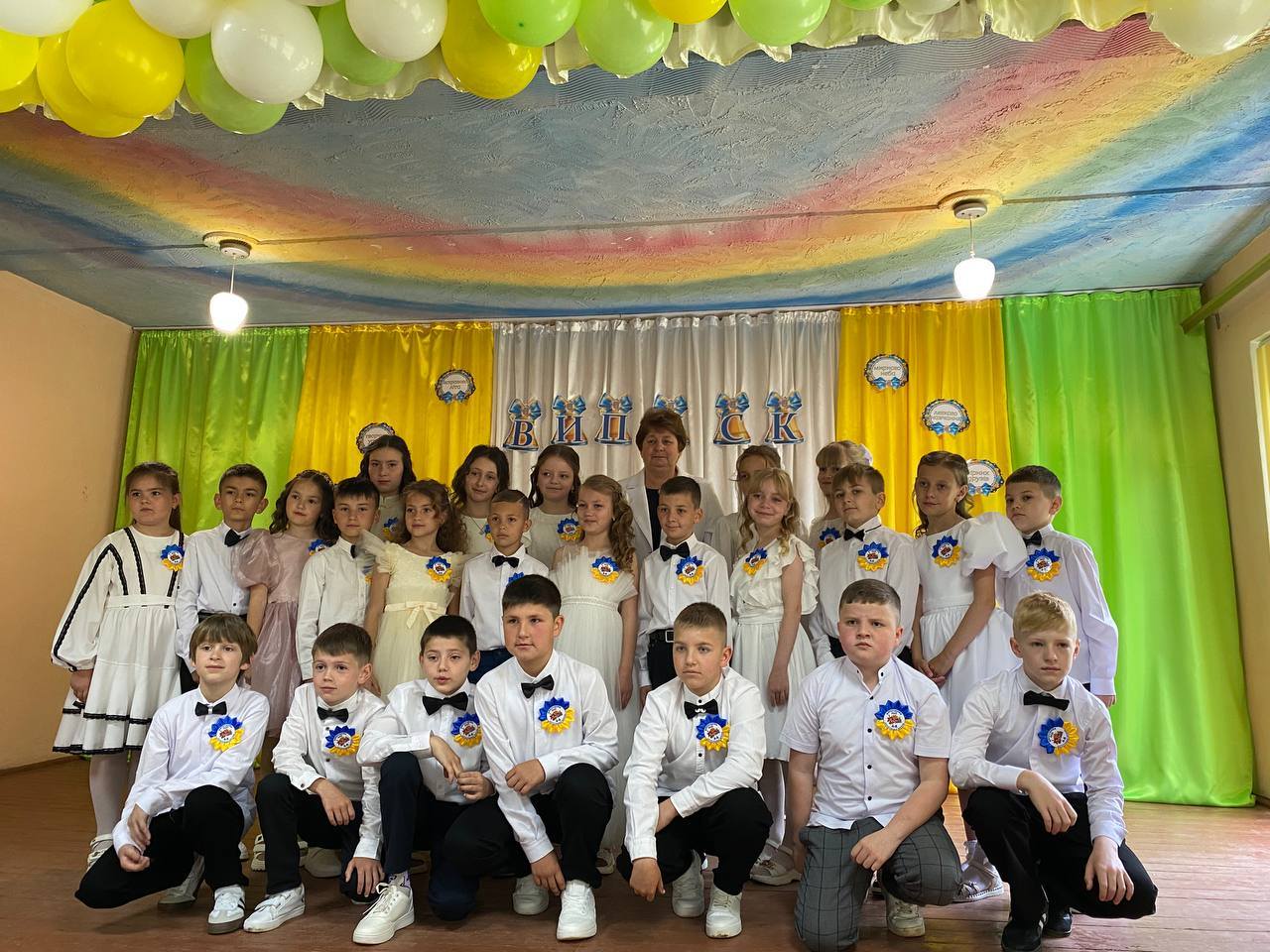 Прощавай наша початкова школо! 1 499937362 1910798743028935 3850260603093519735 n